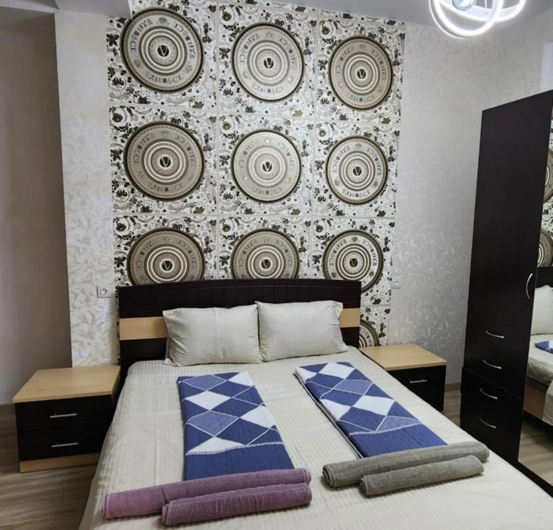Modern City-Center Apartment With Balcony & Free Parking 0*, Tbilisi Georgien